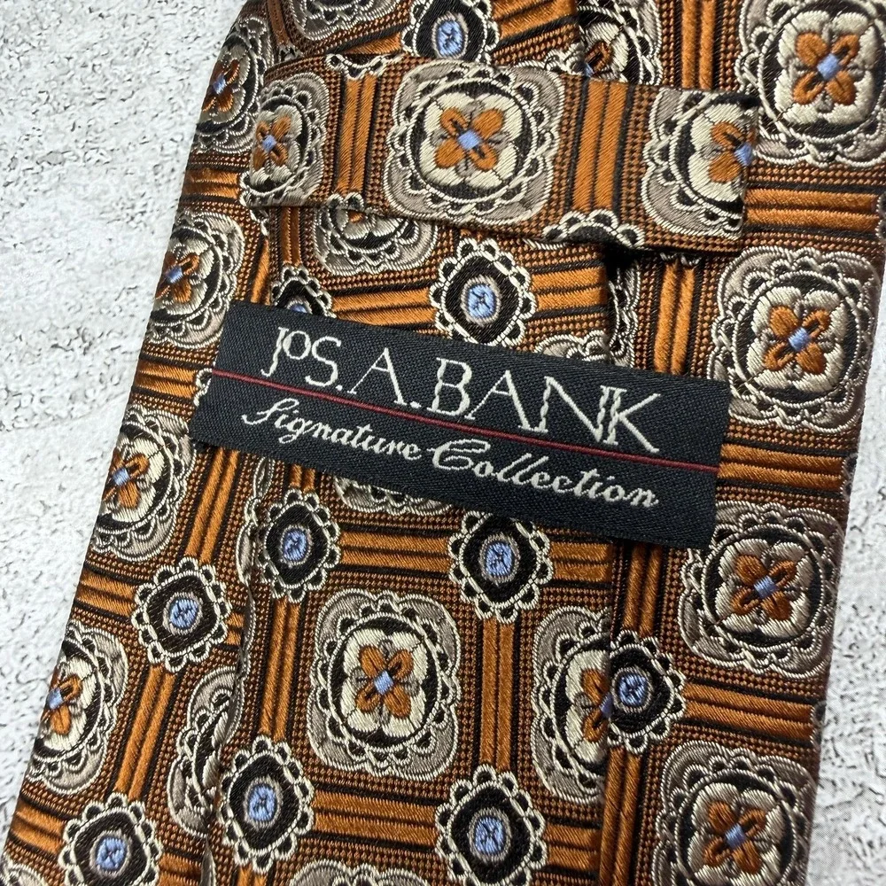 Jos. A. Bank‎ 100% Silk Tie Mens One Size Bronze Geometric Pointed Necktie